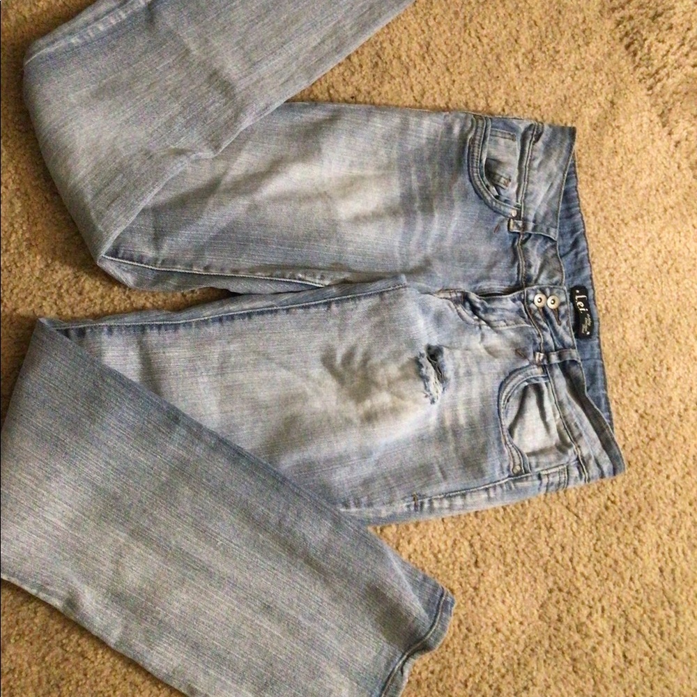 L.E.I blue jeans